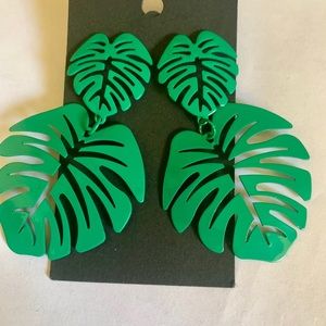Leaf earrings